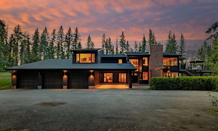 15 Elbow River Point