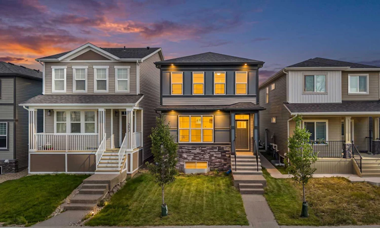389 Cornerbrook Road NE