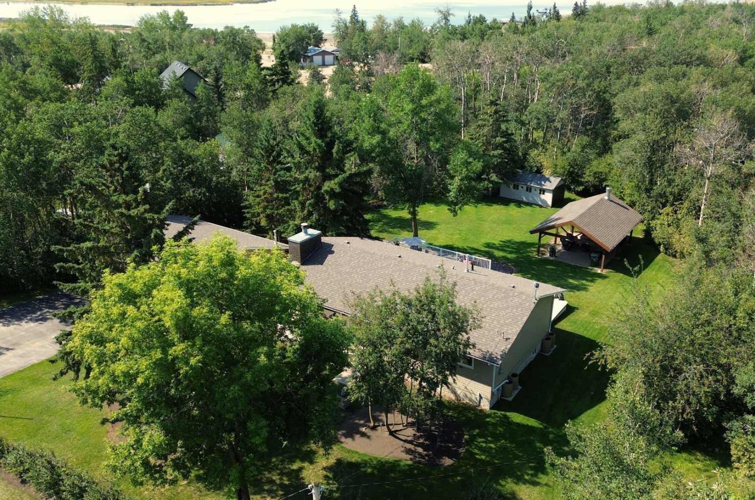 402 East Puffin Street, Camrose, AB, T0B 0H0
