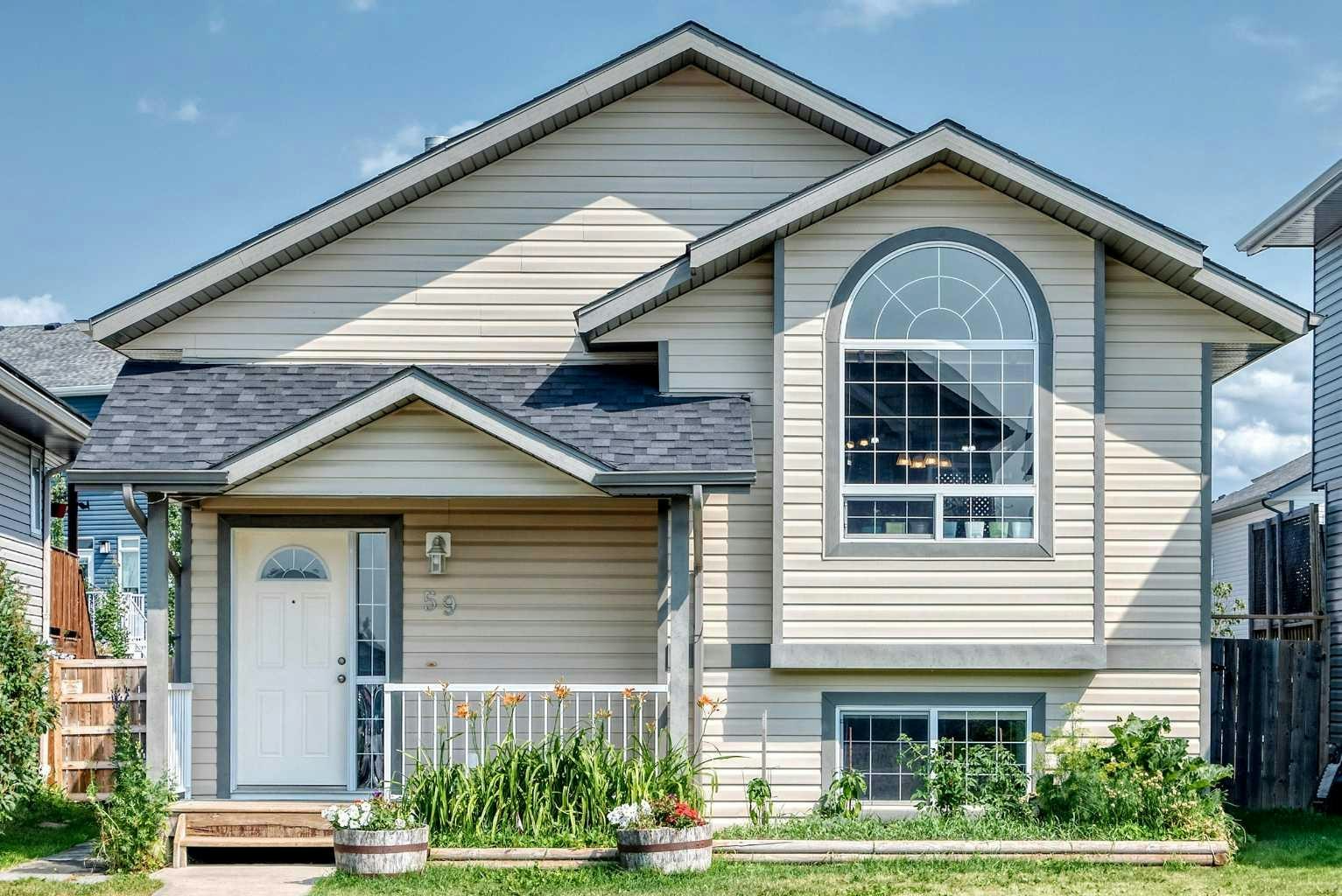 59 Lodge Place, Sylvan Lake, AB, T4S 2N2