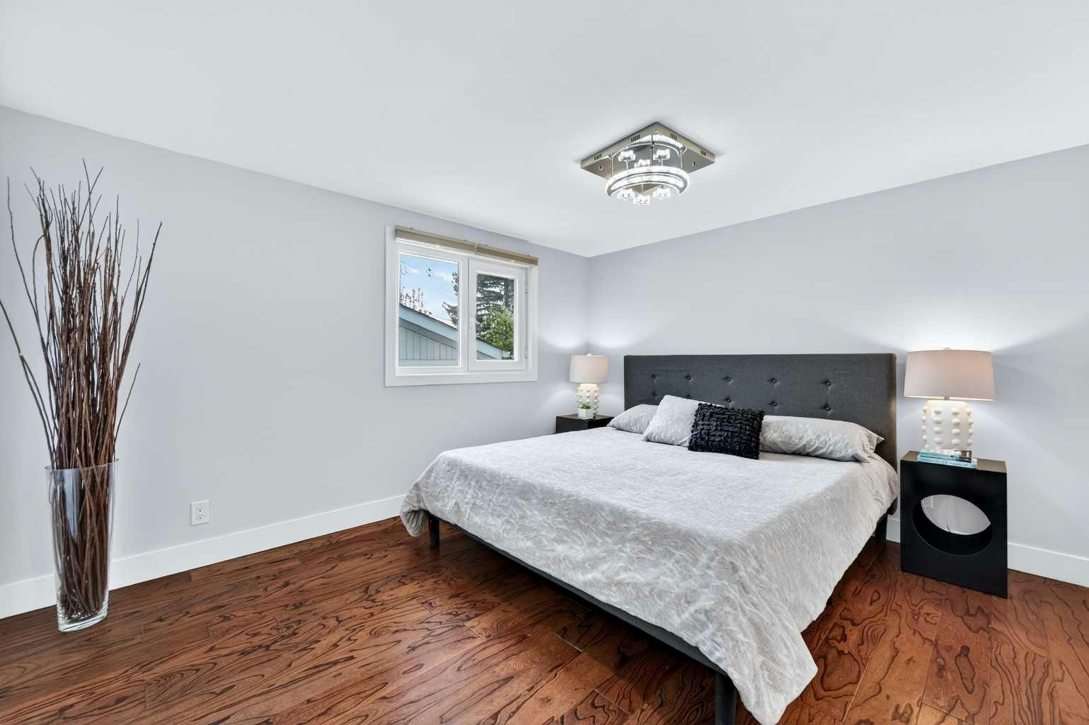 11 Selkirk Drive SW, Calgary, AB, T2W 0M3 - 22