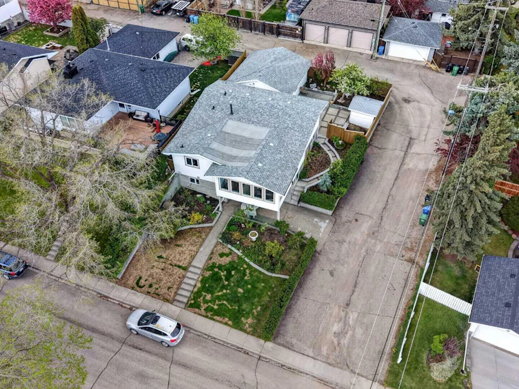 11 Selkirk Drive SW, Calgary, AB, T2W 0M3 - 47