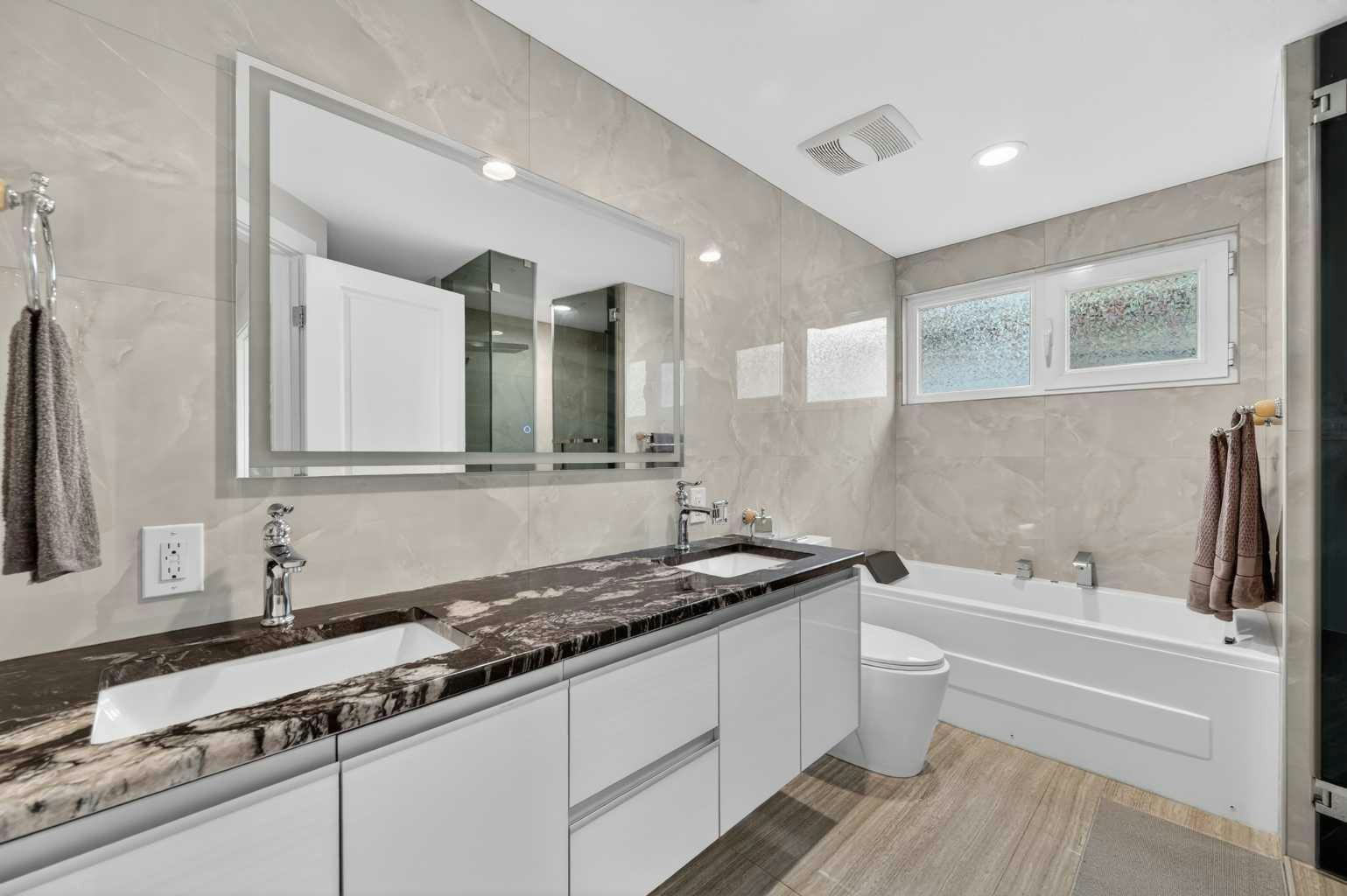 11 Selkirk Drive SW, Calgary, AB, T2W 0M3 - 24
