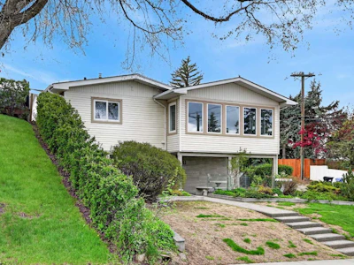 11 Selkirk Drive SW - 3