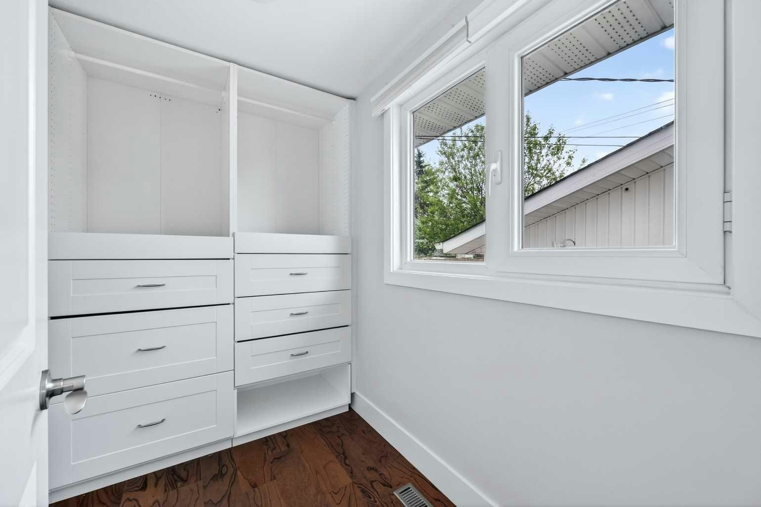 11 Selkirk Drive SW, Calgary, AB, T2W 0M3 - 26