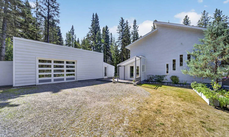 7-32579 Range Road 52