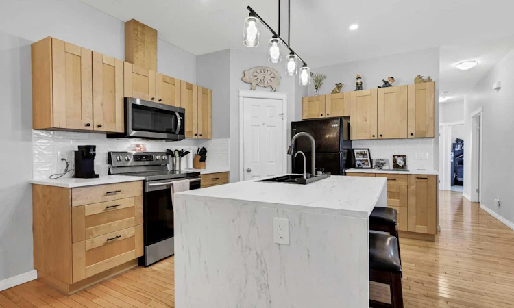 738 Carriage Lane Drive