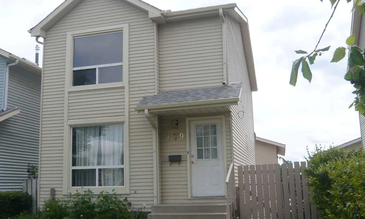179 Falshire Drive NE
