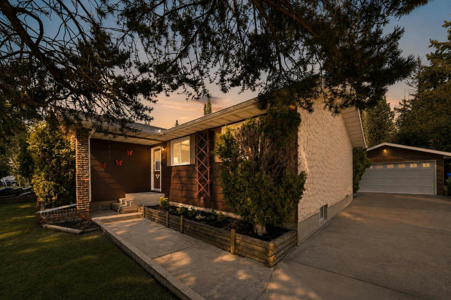 57 Page Avenue, Red Deer, AB, T4P 1J7