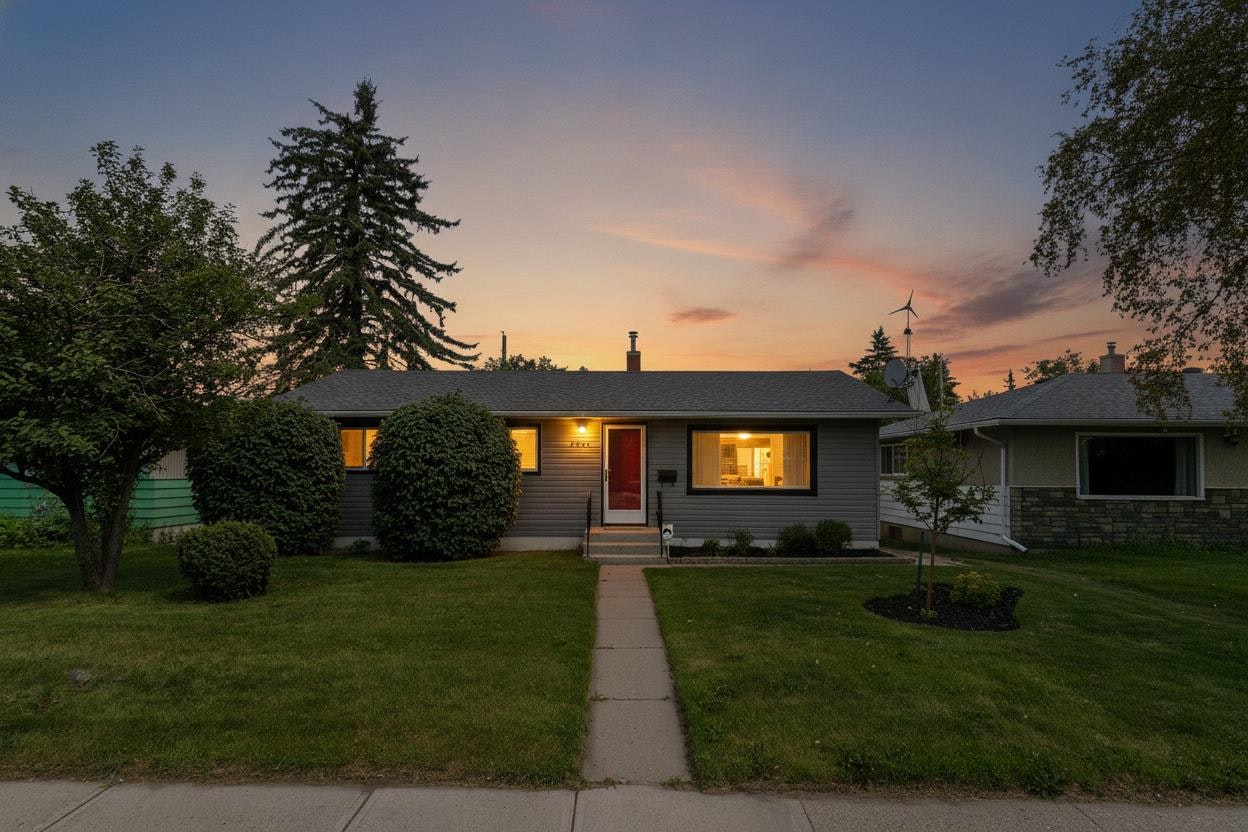 2614 44 Street SE, Calgary, AB, T2B 1J6
