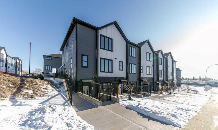 702B-164 Arbour Lake Court NW