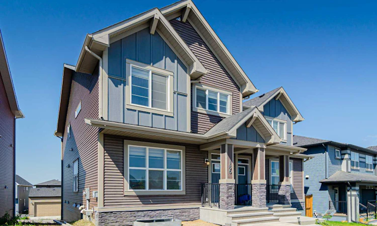 186 Aquila Drive NW