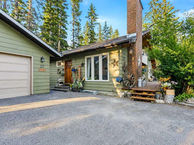 23 Redwood Meadows Drive - 4