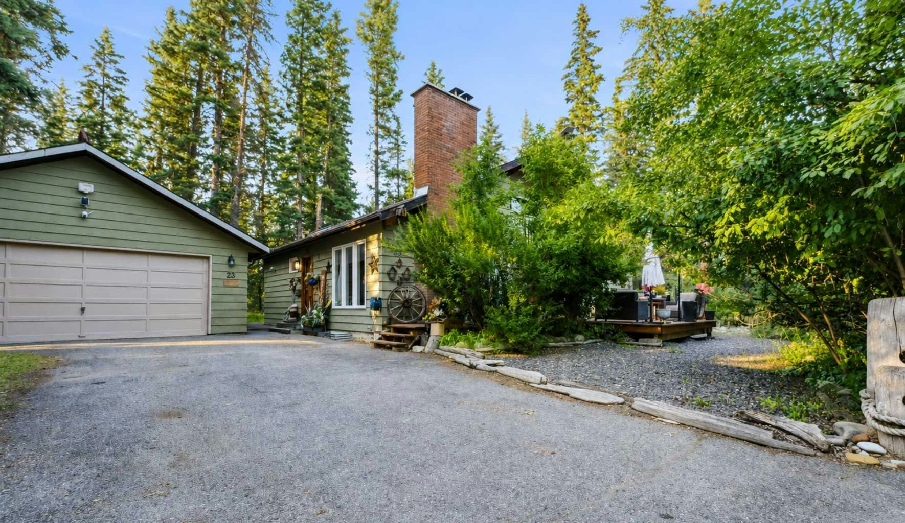 23 Redwood Meadows Drive - 2
