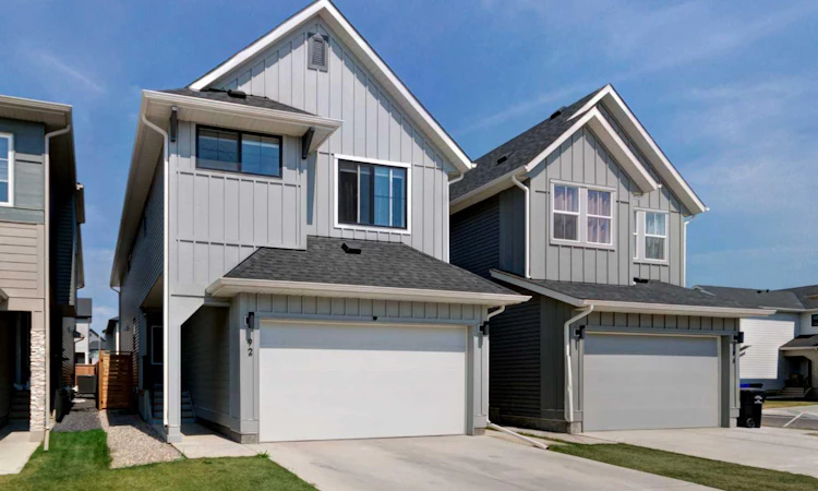92 Copperhead Grove SE