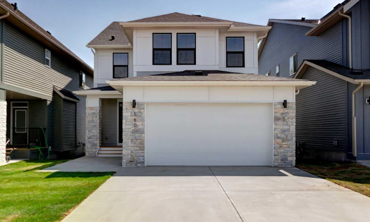 160 Copperhead Road SE