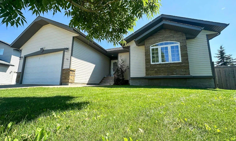 66 Cedar Heights