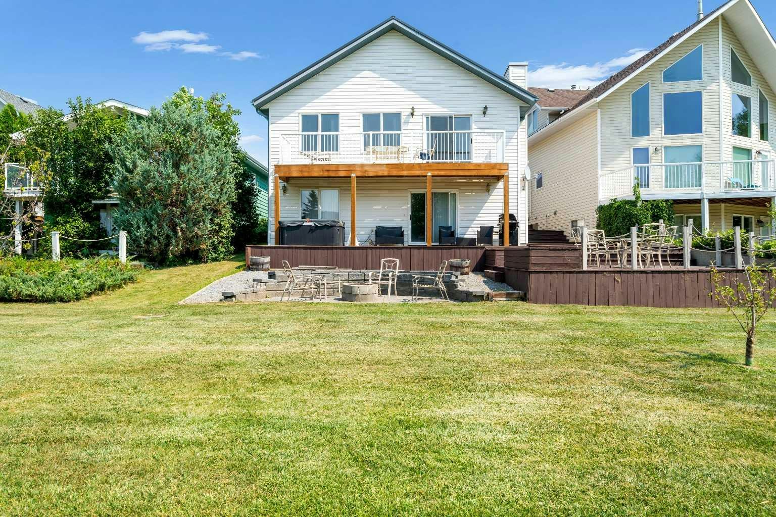 91 White Pelican View, Rural Newell County, AB, T1R 0X5
