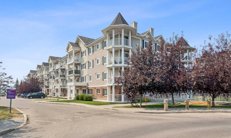3407-10 Country Village Park NE