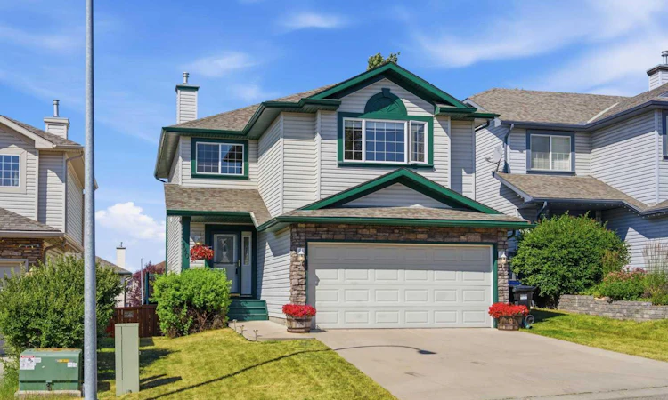 140 Arbour Stone Crescent NW