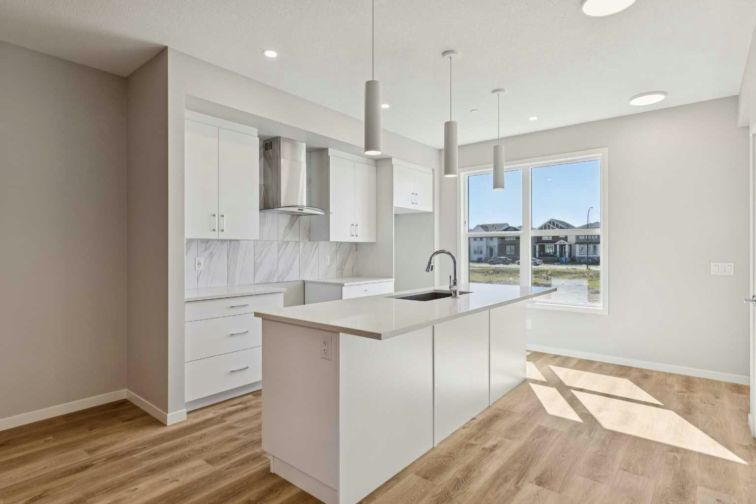 471 Hotchkiss Manor SE, Calgary, AB, T3S 0N3