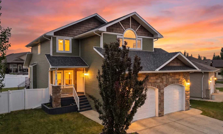113 Weddell Crescent