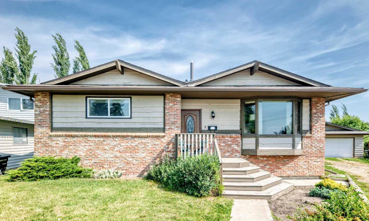 3 43 Avenue Close