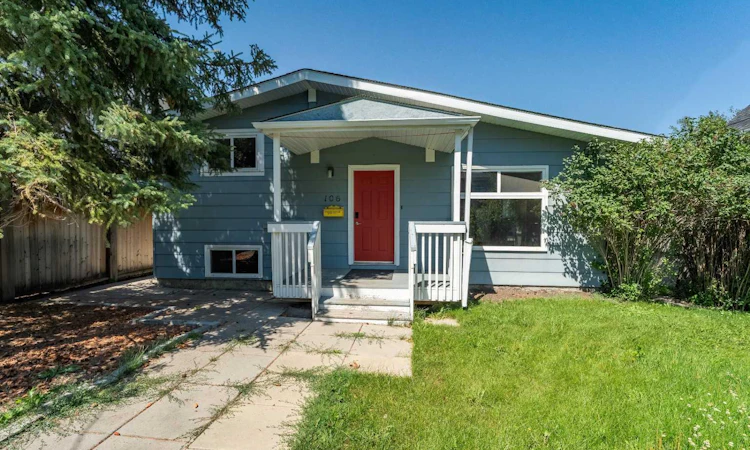 106 Elma Street W