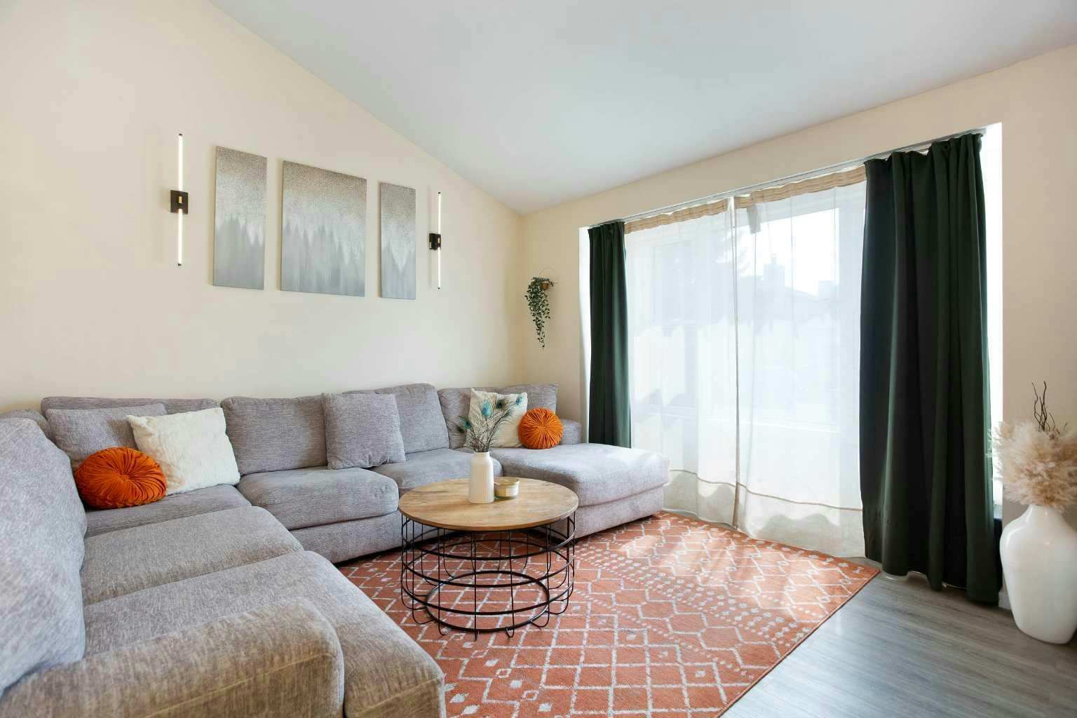 5 Shawglen Court SW - 3