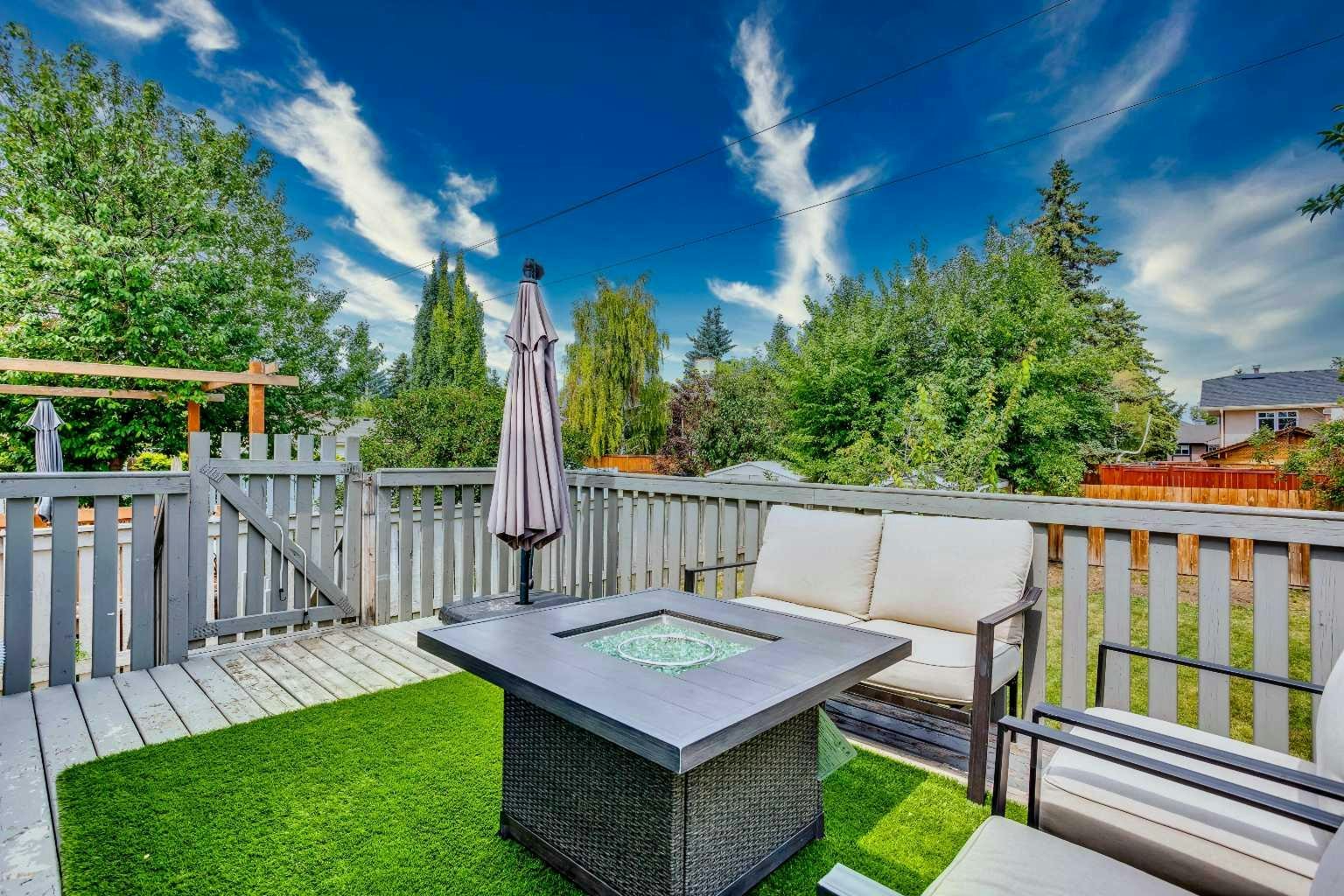 5 Shawglen Court SW, Calgary, AB, T2Y 2R1 - 27