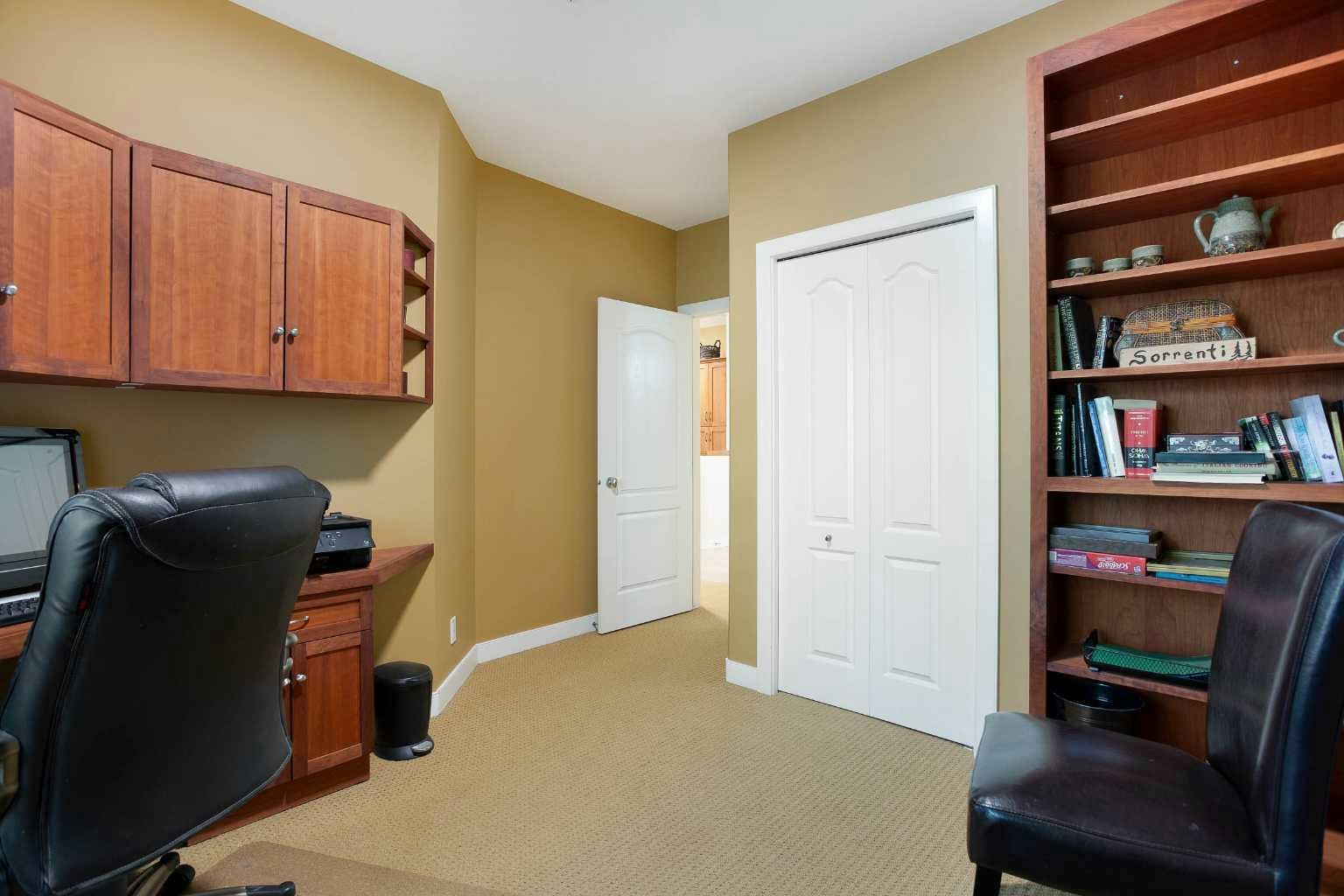 405-10 Discovery Ridge Close SW, Calgary, AB, T3H 5X3 - 17