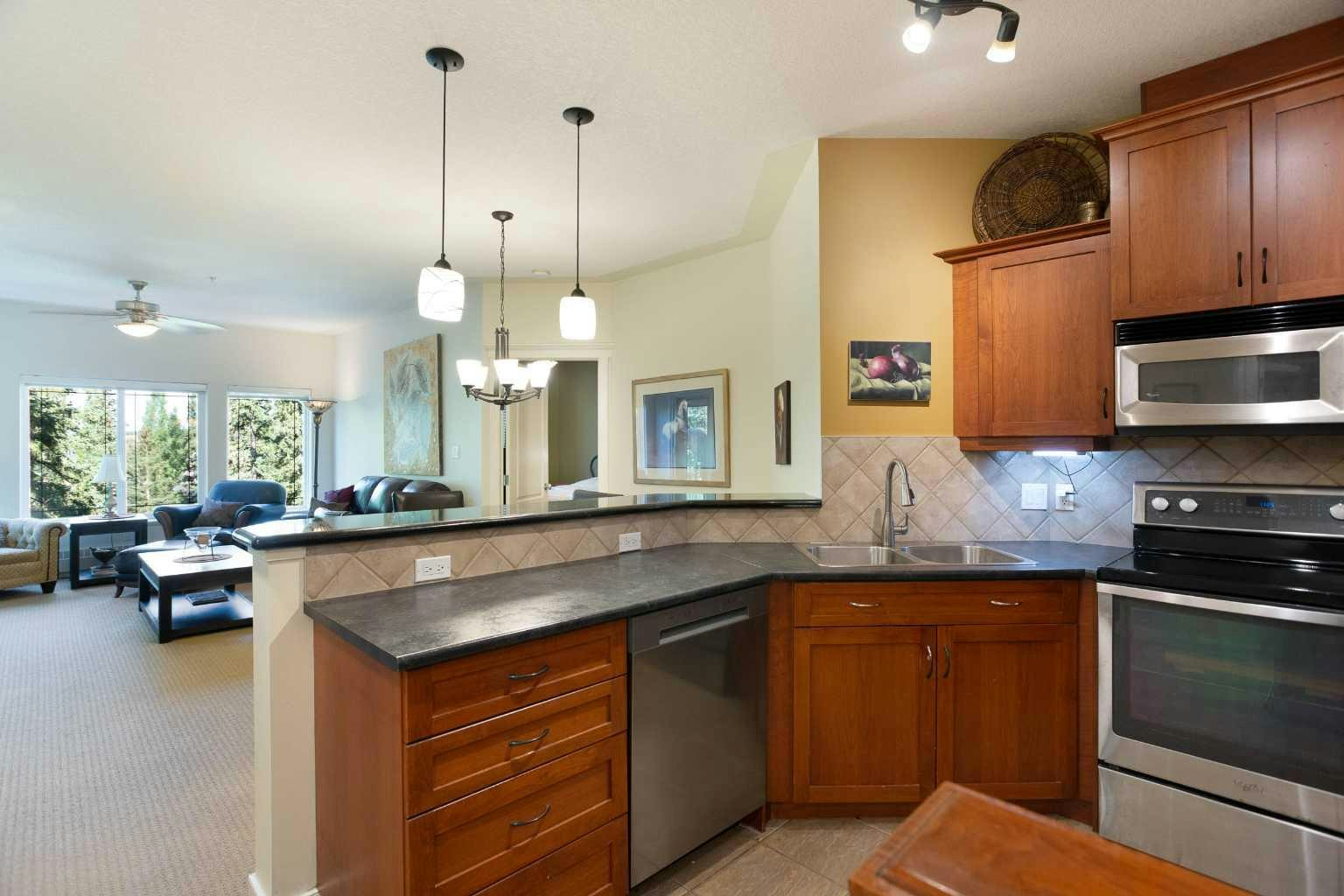 405-10 Discovery Ridge Close SW - 4
