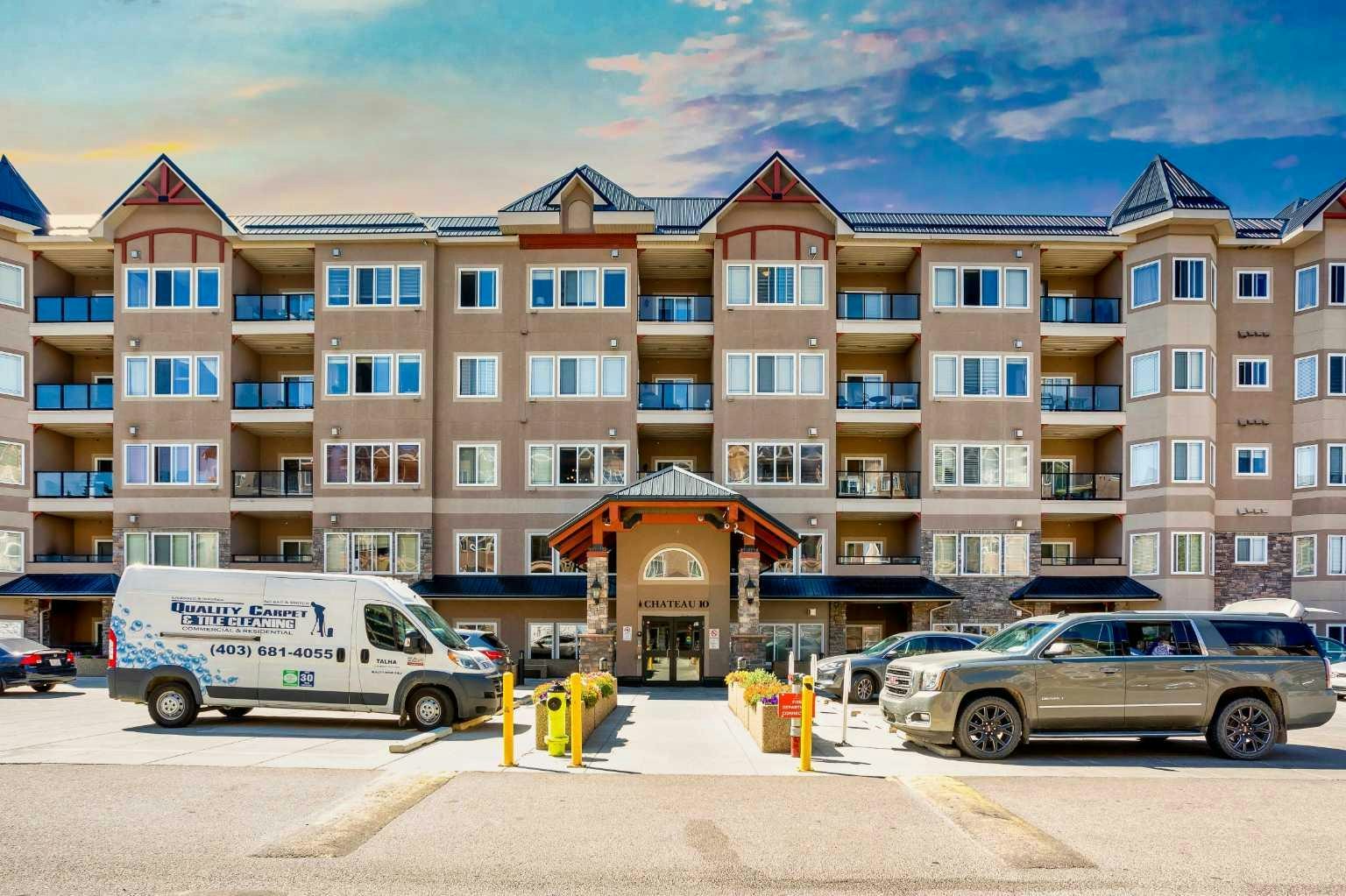405-10 Discovery Ridge Close SW - 2