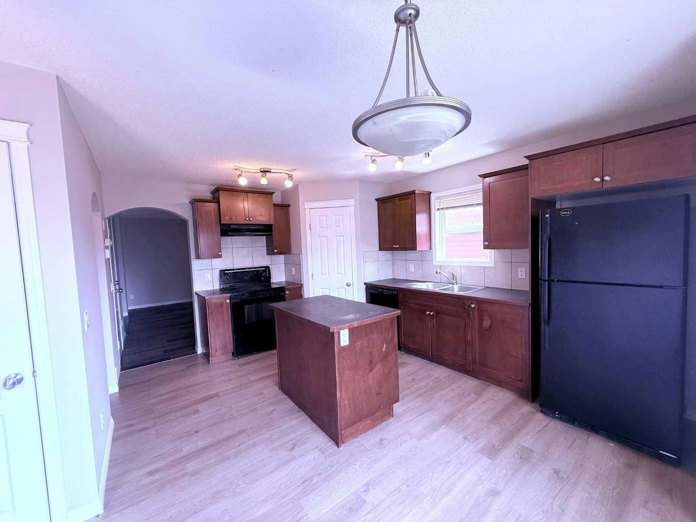 952 Taradale Drive NE, Calgary, AB, T3J 0E7 - 7