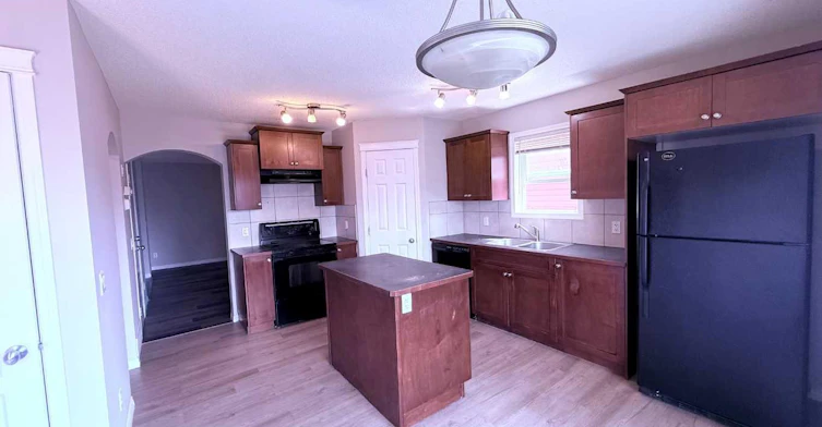 952 Taradale Drive NE, Calgary, AB, T3J 0E7 - 7