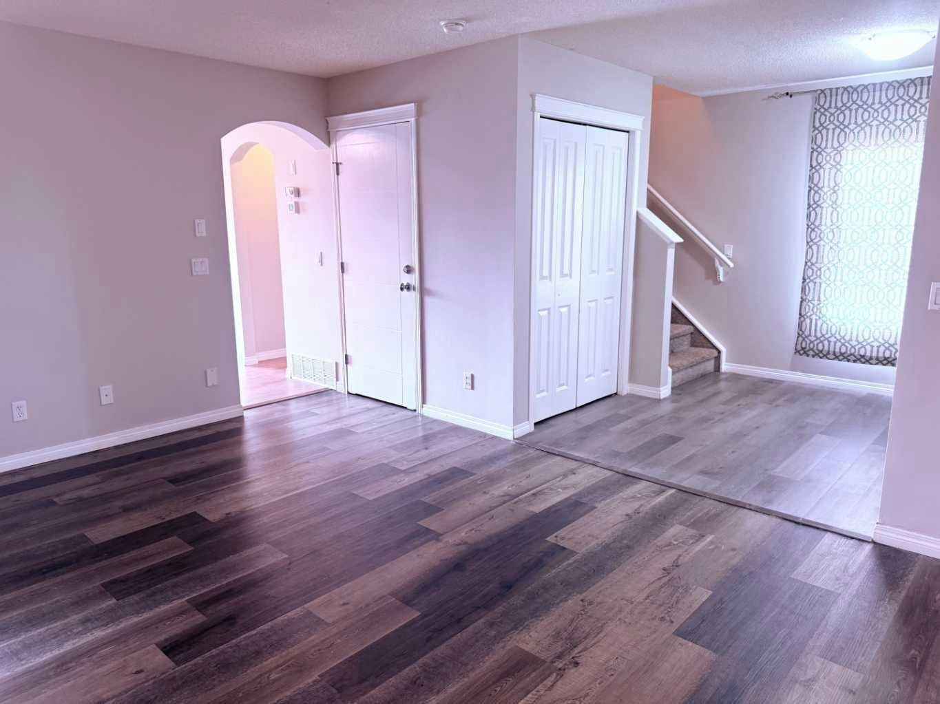 952 Taradale Drive NE, Calgary, AB, T3J 0E7 - 4