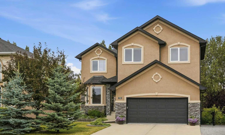 75 Royal Abbey Rise NW