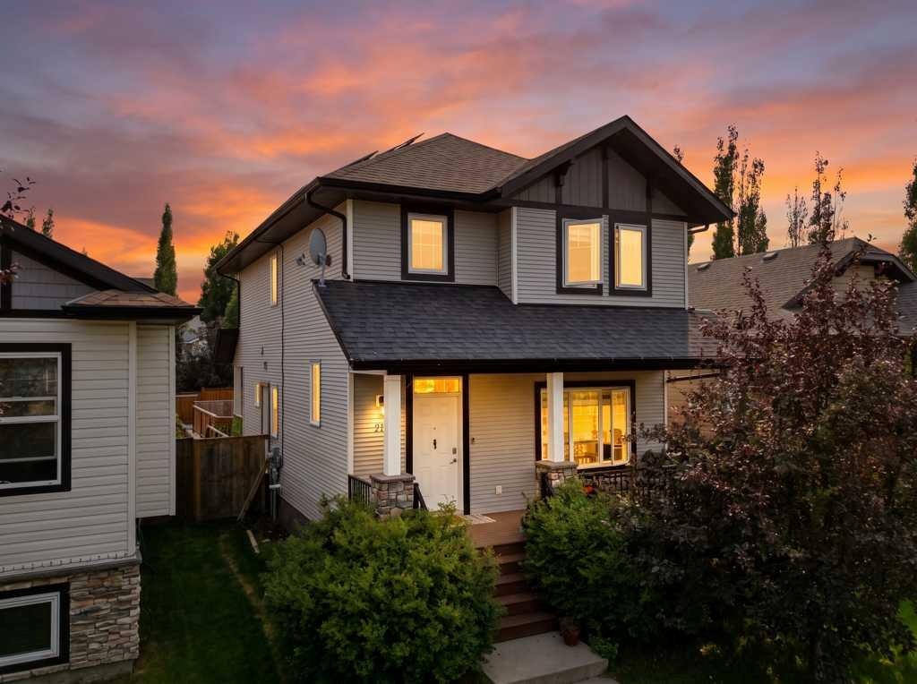 21 Regatta Way, Sylvan Lake, AB, T4S 0E9