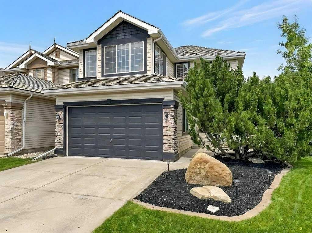 141 Douglas Glen Manor SE, Calgary, AB, T2Z 3Y5