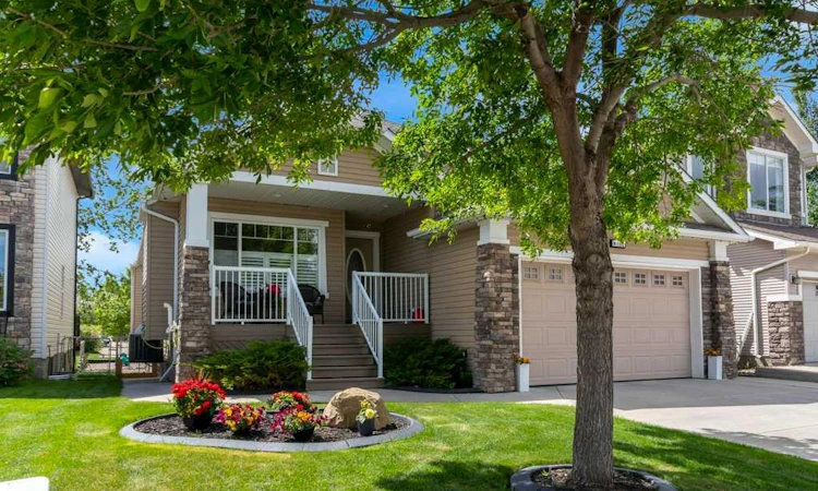 9 Tanner Close SE