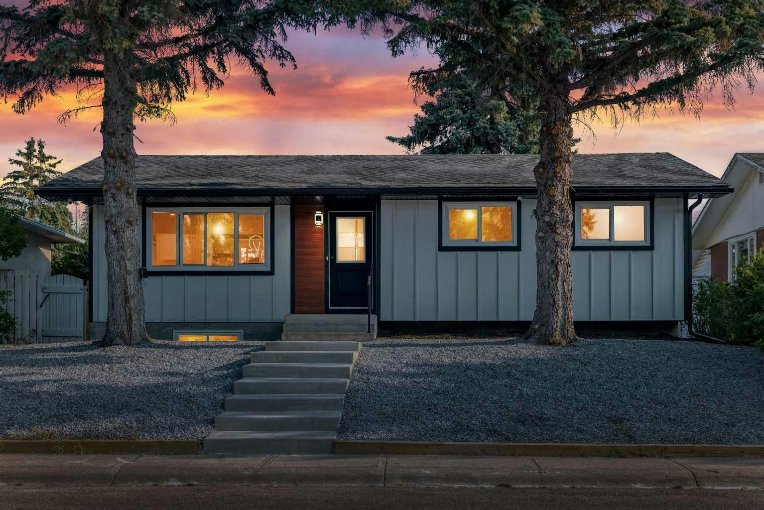 808 Avonlea Place SE, Calgary, AB, T2H 1W3