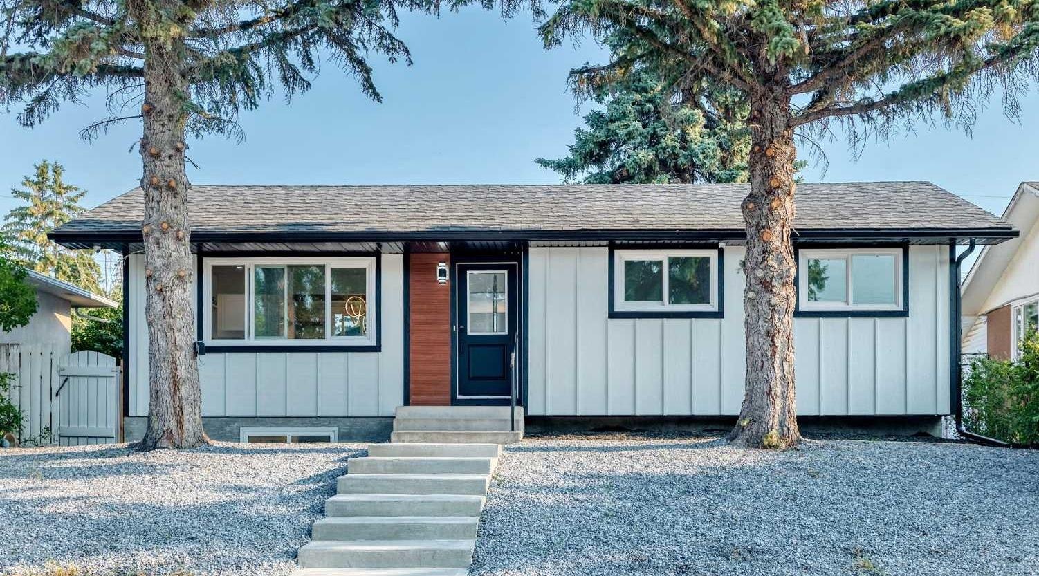 808 Avonlea Place SE, Calgary, AB, T2H 1W3