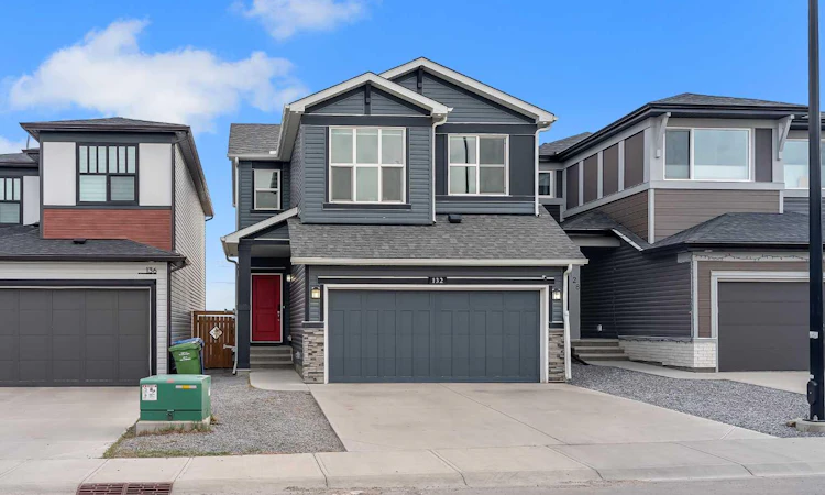 132 Howse Crescent NE