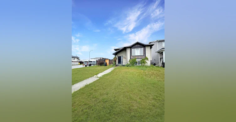 A-9540 113 Avenue, County of Grande Prairie, AB, T8X 5C5
