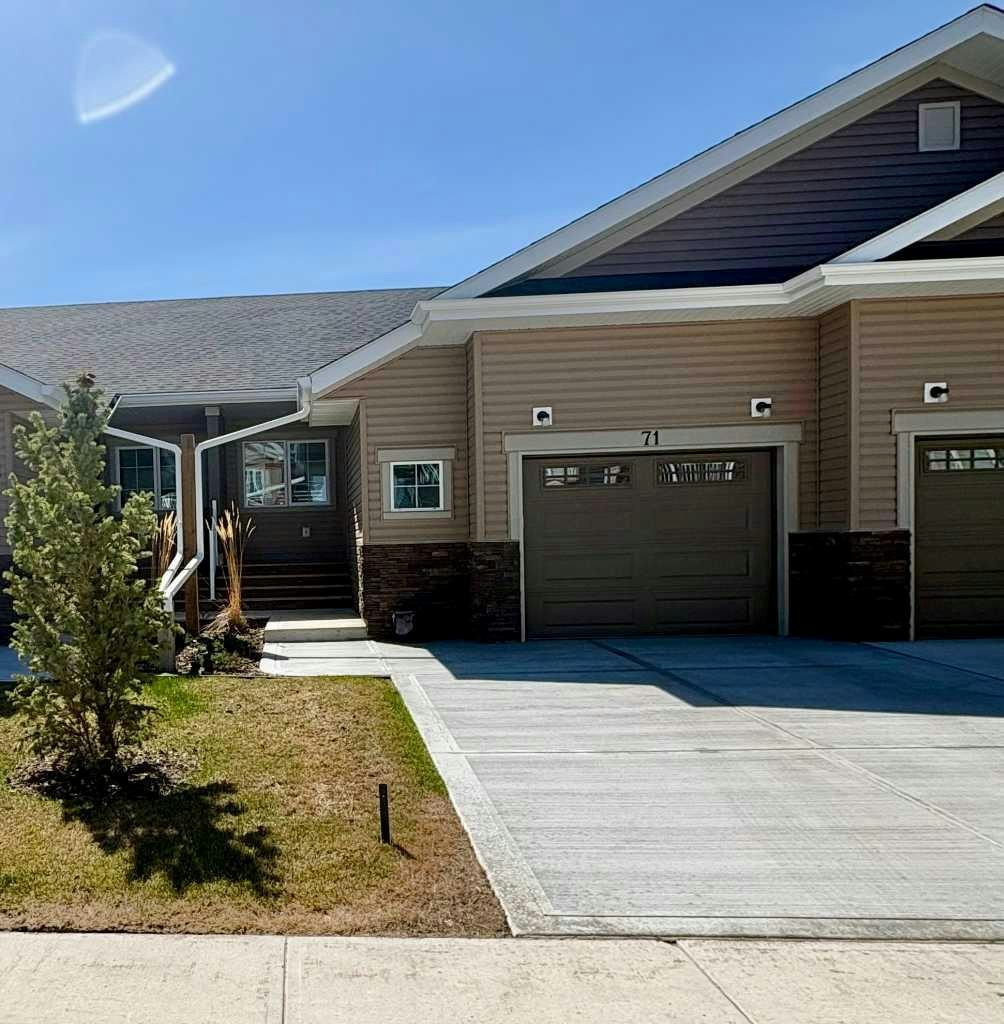 71 Golden Crescent, Red Deer, AB, T4P 2S7