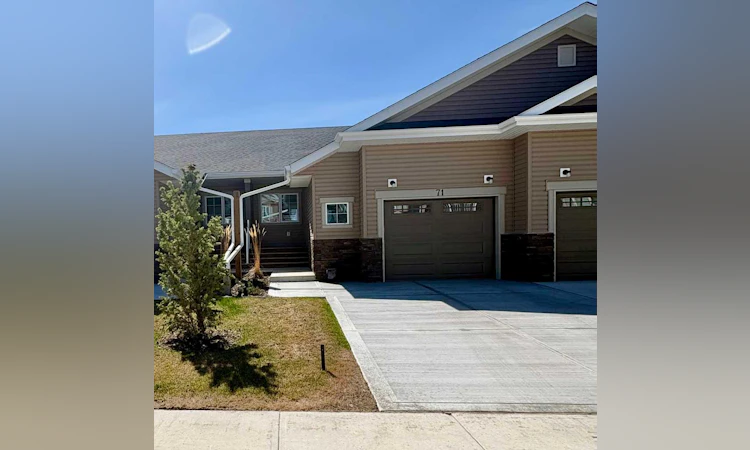 71 Golden Crescent