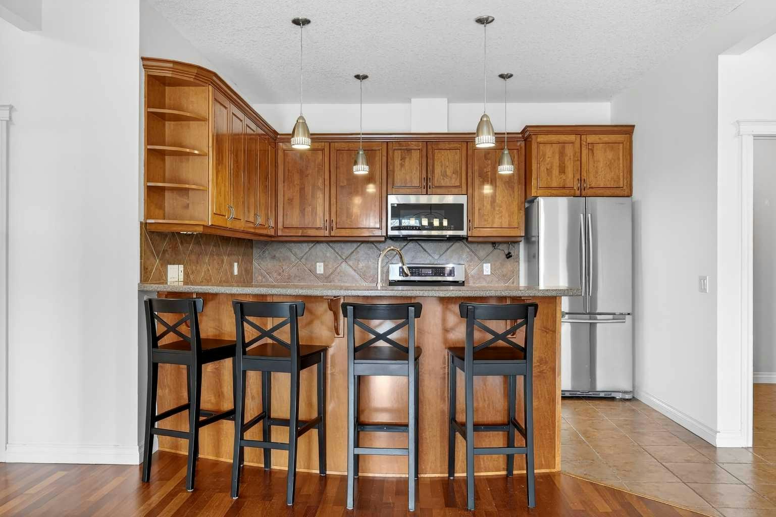 7304-14 Hemlock Crescent SW, Calgary, AB, T3C 2Z1 - 11