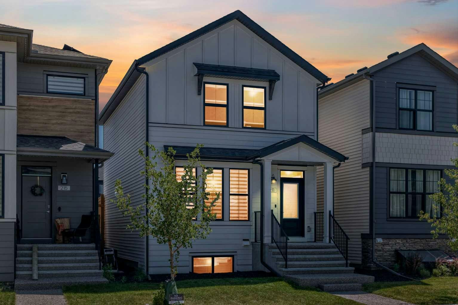 211 Silverton Glen Crescent SW, Calgary, AB, T2X 5C1