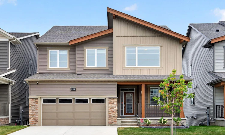 155 Carringford View NW