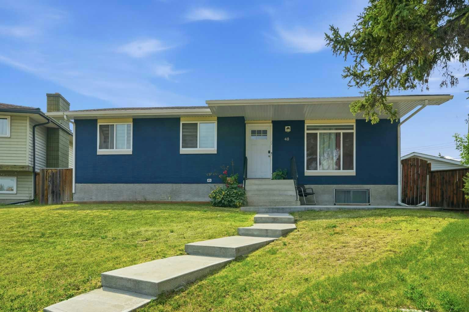 40 Penworth Place SE, Calgary, AB, T2A 4G4